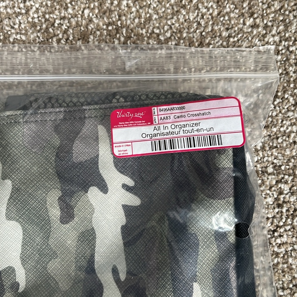 Thirty-One Camo Crosshatch All In Organizer - Picture 7 of 7